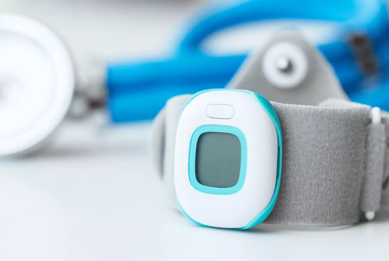 Medical Devices Solutions, 11 Medical Devices Solutions, 11 - intetics.com